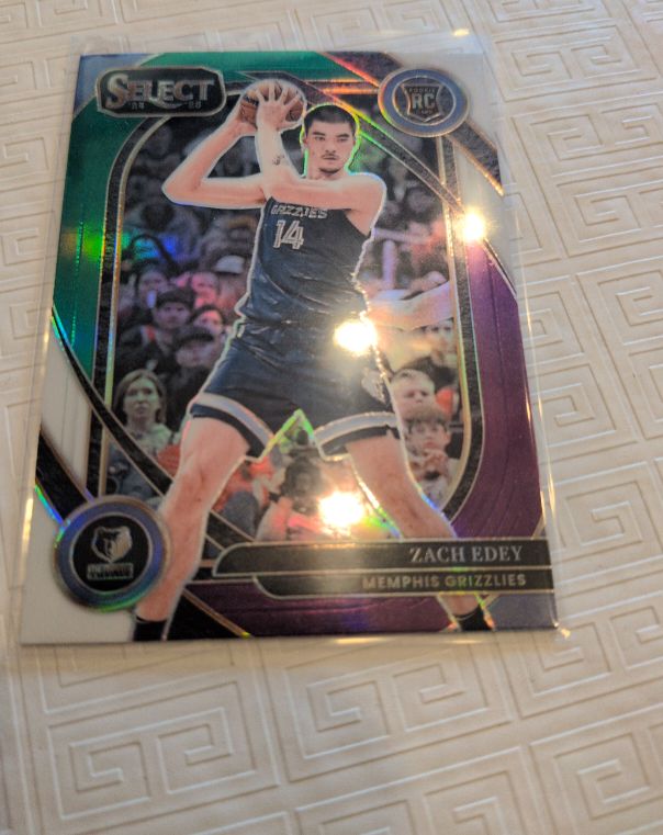 2024-25 Panini Select #280 Zach Edey — front