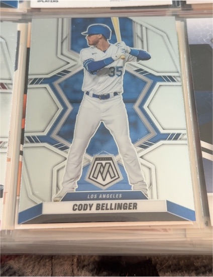 2022 Panini Mosaic #56 Cody Bellinger — front