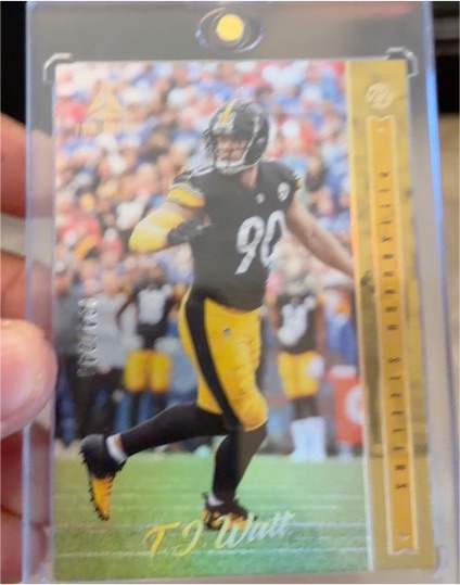 2022 Panini Luminance #75 T.J. Watt — front