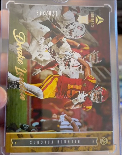 2022 Panini Chronicles Luminance #22 Drake London — front