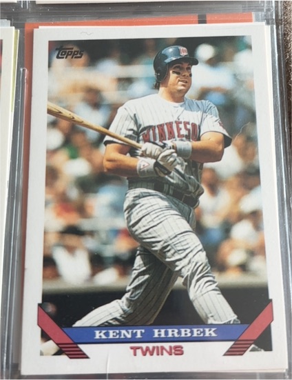 1993 Topps #9 Kent Hrbek — front