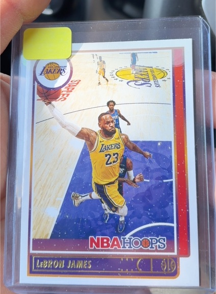 2021-22 Panini NBA Hoops #136 LeBron James — front