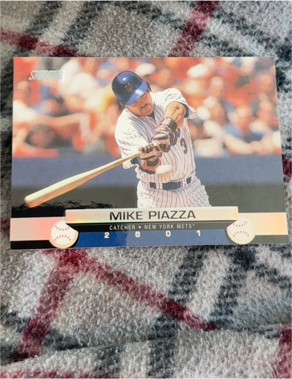 2001 Topps Stadium Club #150 Mike Piazza — front