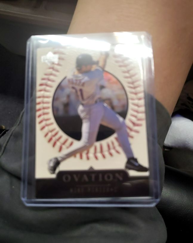 1999 Upper Deck Ovation #56 Chipper Jones — front