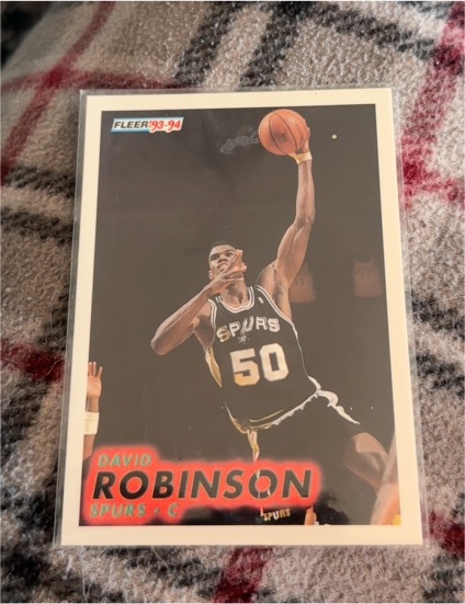 1993-94 Fleer #196 David Robinson — front