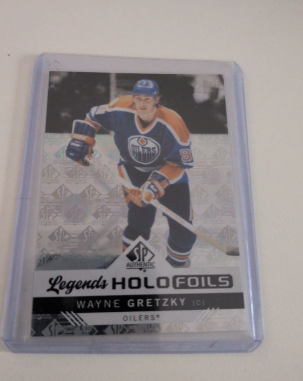 2024-25 Upper Deck SP Authentic Legends Holo Foils #HFL-18 Wayne Gretzky — front