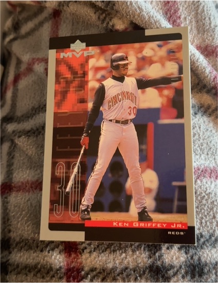 2001 Upper Deck MVP #302 Ken Griffey Jr. — front