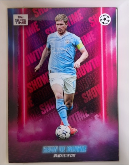 2023-24 Topps Showtime UEFA Club Competitions #NNO Kevin de Bruyne — front
