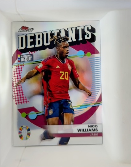2023 Topps Finest Road to UEFA EURO 2024 #FD-NW Nico Williams — front