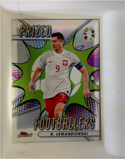2023 Topps Finest Road to UEFA Euro 2024 Prized Footballers #PF-RL Robert Lewandowski — front
