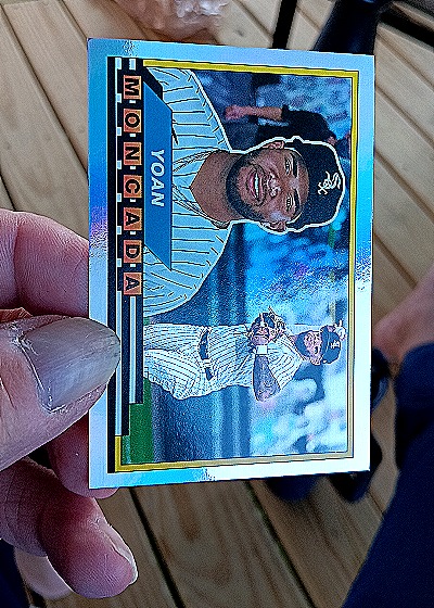 2021 Topps Archives 1989 Topps Big Foil Blue #89BF-40 Yoan Moncada — front