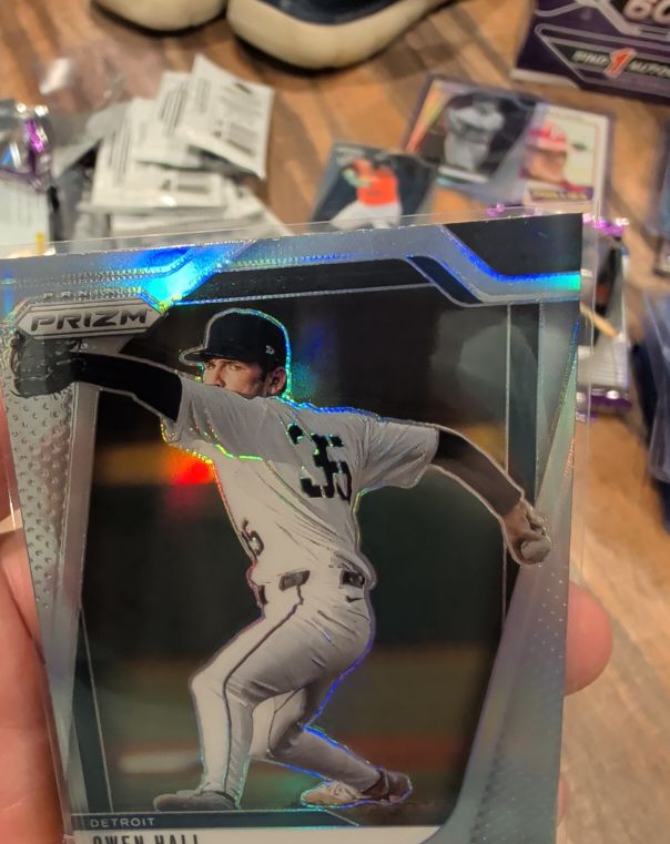 2025 Panini Prizm #33 Owen Hall — front