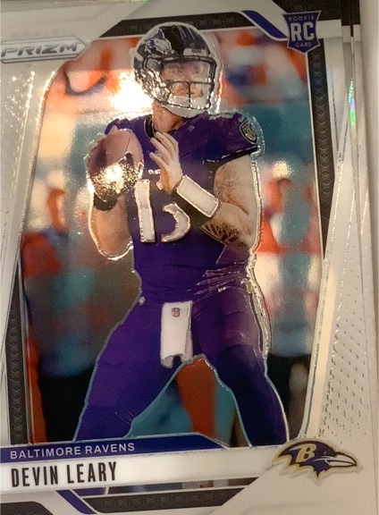 2024 Panini Prizm #327 Devin Leary — front