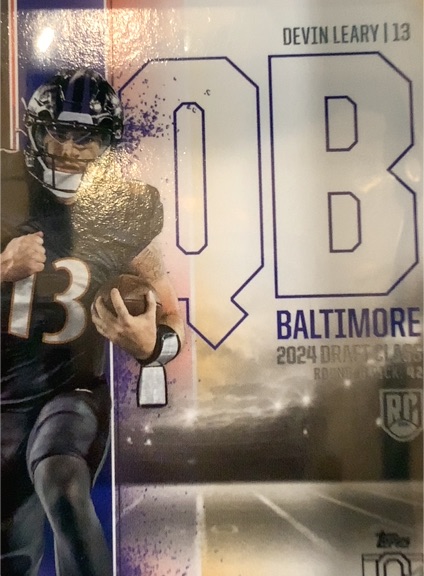 2024 Topps Signature Class #71 Devin Leary — front