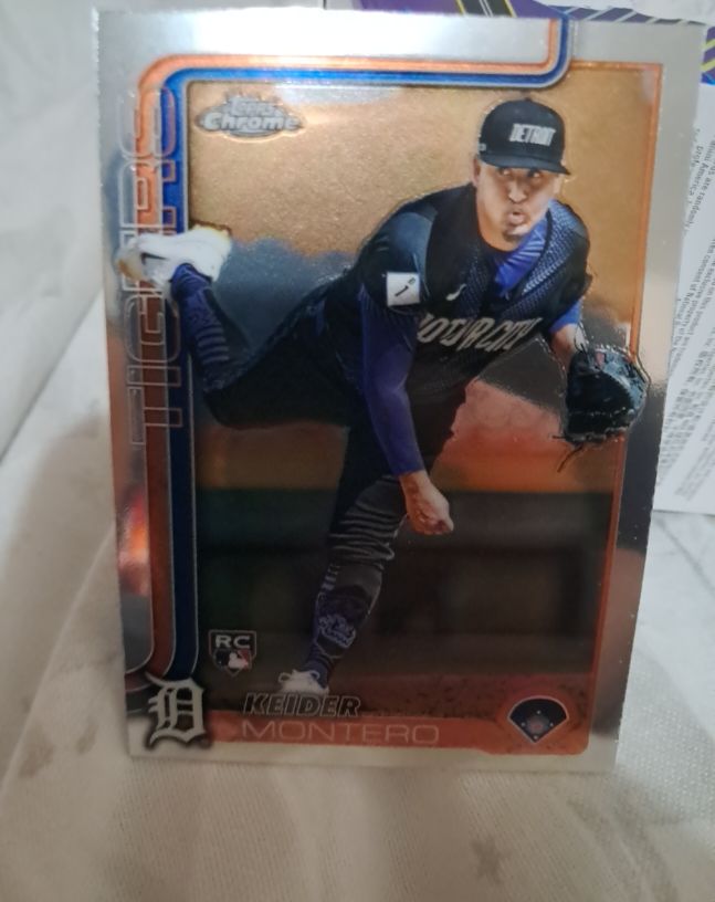 2025 Topps Chrome #7 Keider Montero — front
