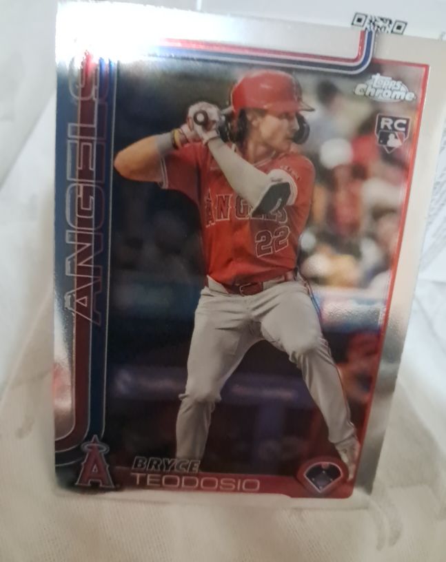 2025 Topps Chrome #198 Bryce Teodosio — front