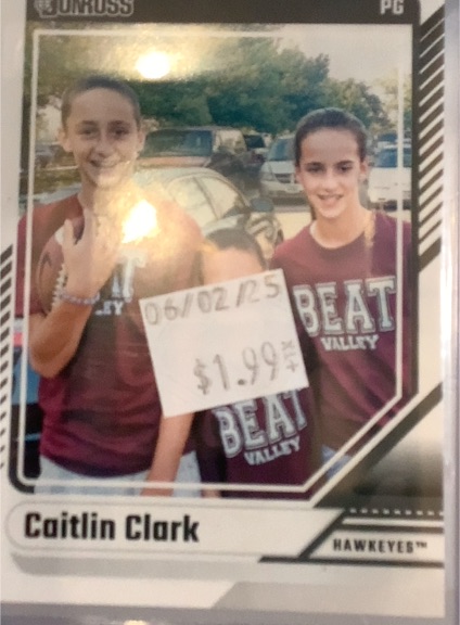 2024 Panini Donruss #16 Caitlin Clark — front