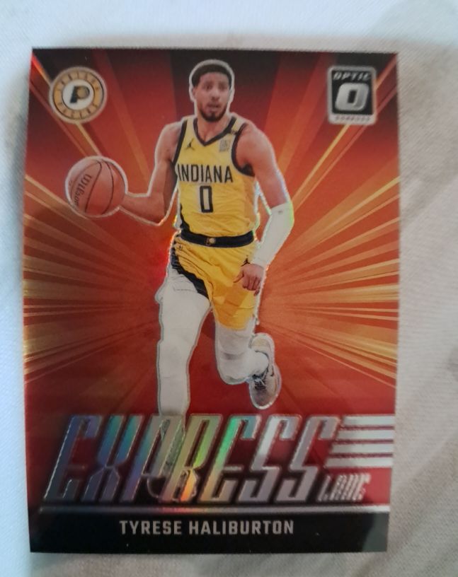 2024-25 Panini Donruss Optic #10 Tyrese Haliburton — front