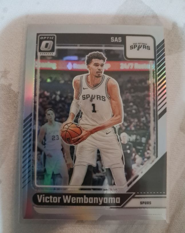 2024-25 Donruss Optic #1 Victor Wembanyama — front