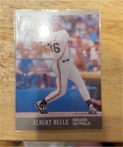 1991 Fleer Ultra #107 Albert Belle — front