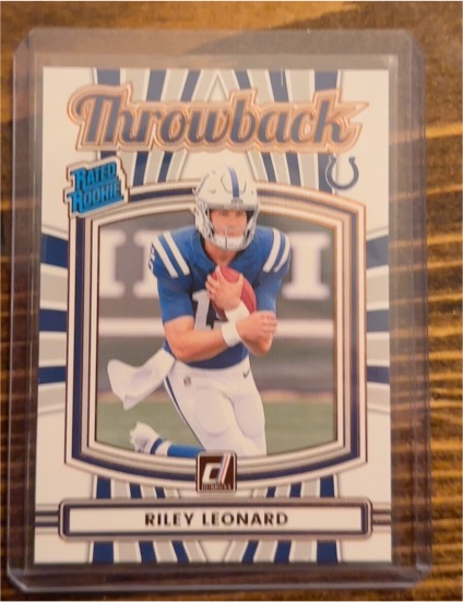 2025 Donruss #33 Riley Leonard Throwback Rated Rookie — front
