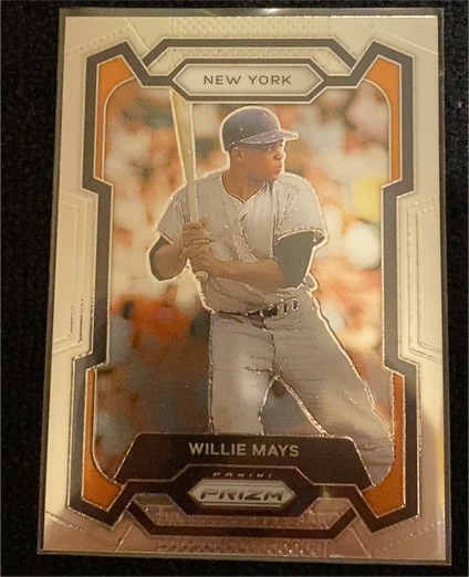 2024 Panini Prizm #10 Willie Mays — front