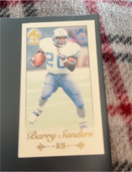 2000 Pacific Private Stock #21 Barry Sanders — front
