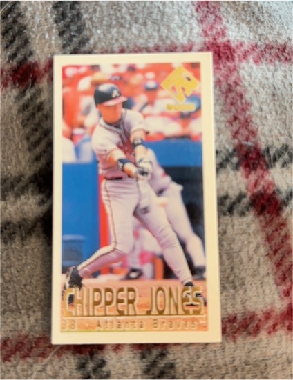 2000 Pacific Private Stock PS-2000 4 Chipper Jones — front