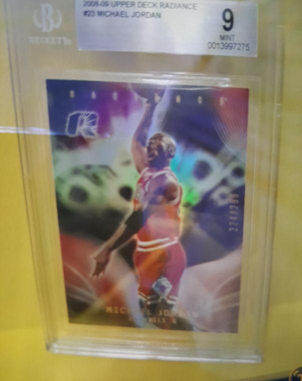 2008-09 Upper Deck Radiance #60 Michael Jordan — front