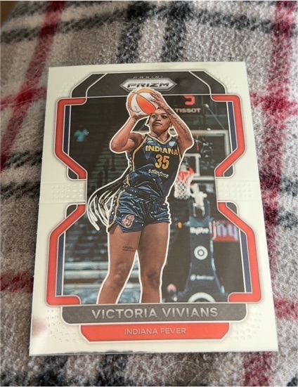 2022 Panini Prizm WNBA #136 Victoria Vivians — front