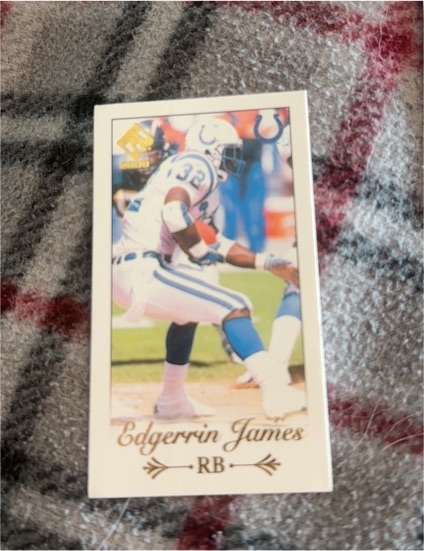 2000 Pacific Private Stock PS2000 Action #25 Edgerrin James — front