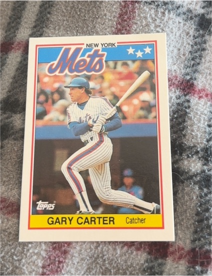 1988 Topps UK Minis #11 Gary Carter — front
