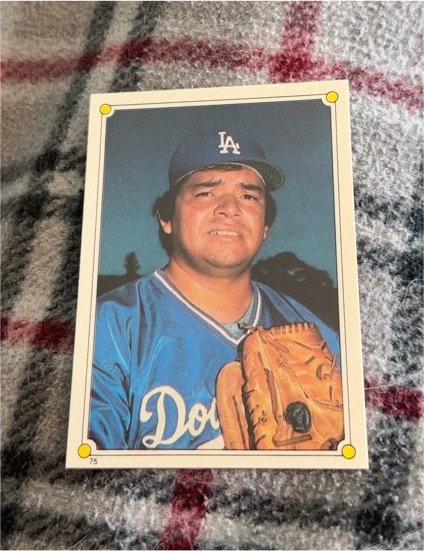 1987 Topps #75 Fernando Valenzuela — front