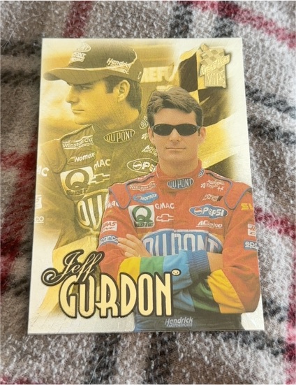 1999 Press Pass VIP #8 Jeff Gordon — front