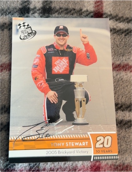 2009 Press Pass #20 Tony Stewart 2005 Brickyard Victory — front