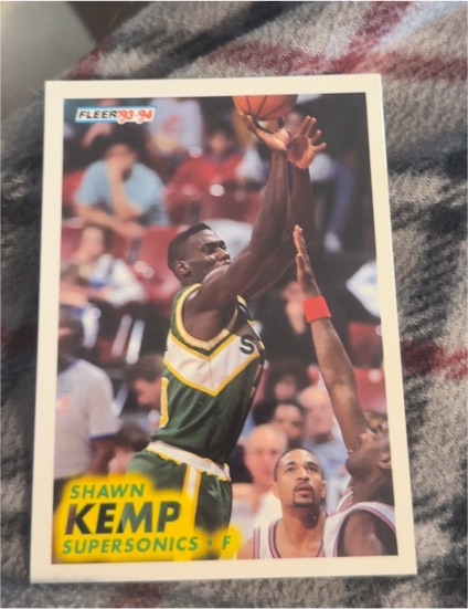 1993-94 Fleer #199 Shawn Kemp — front