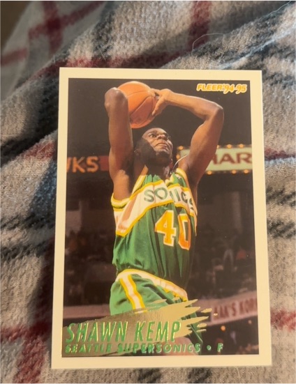 1994-95 Fleer #213 Shawn Kemp — front
