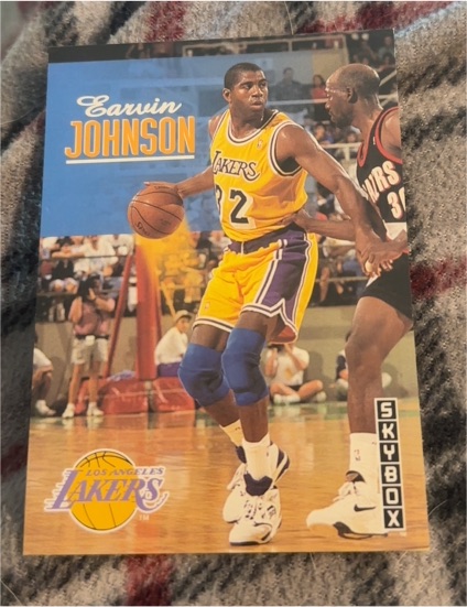 1992-93 Skybox #358 Earvin Johnson — front