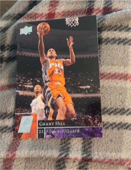 2000 Upper Deck #33 Grant Hill — front