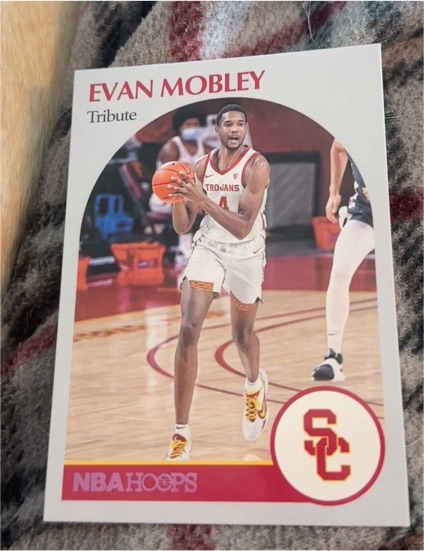 2021 Panini Chronicles Hoops Draft Picks #52 Evan Mobley Tribute Rookie — front