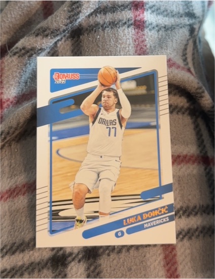 2021-22 Panini Donruss #77 Luka Dončić — front