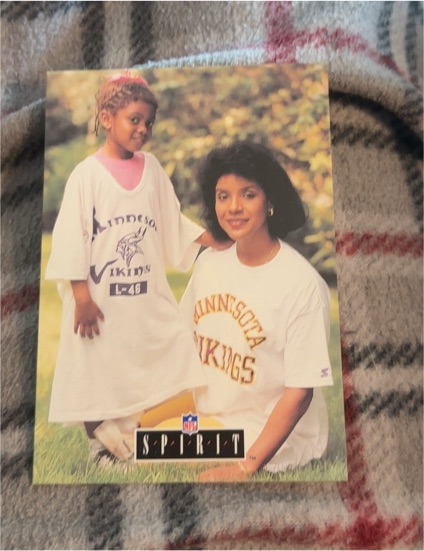 1991 Pro Line Portraits #7 Phylicia Rashad Minnesota Vikings — front