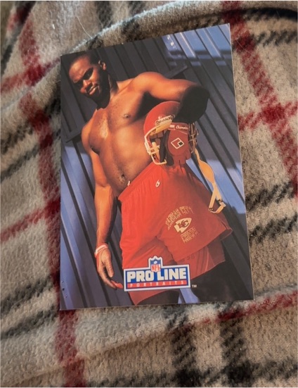 1991 Pro Line Portraits #196 Derrick Thomas — front