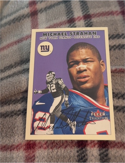 2000 Fleer Tradition #104 Michael Strahan — front