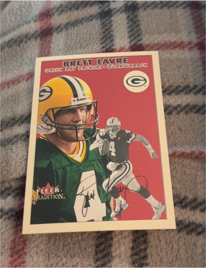 2000 Fleer Tradition #158 Brett Favre — front