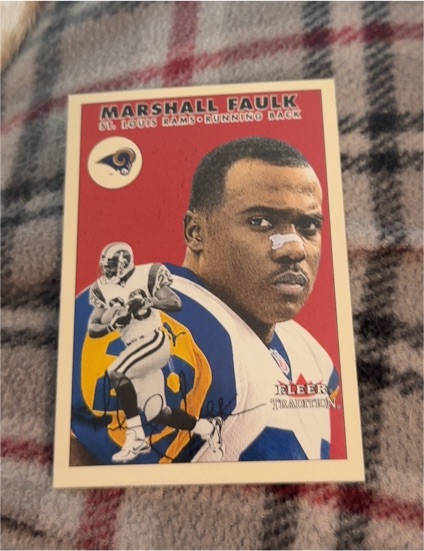 2000 Fleer Tradition #146 Marshall Faulk — front