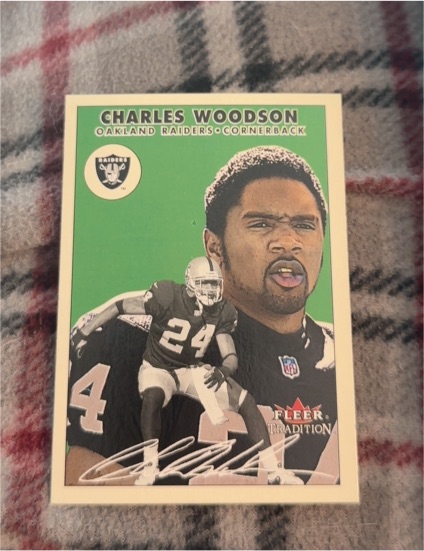 2000 Fleer Tradition #141 Charles Woodson — front