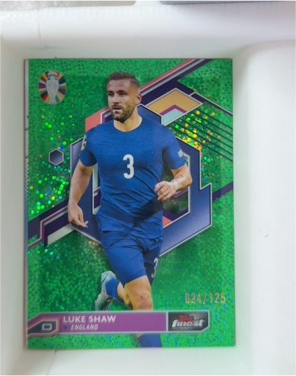 2023 Topps Finest UEFA Euro #024 Luke Shaw — front