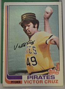 1982 Topps #263 Victor Cruz — front