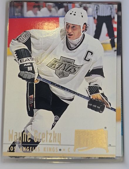 1994-95 Fleer Ultra #306 Wayne Gretzky — front